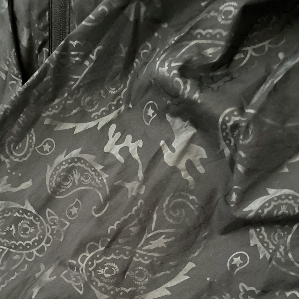 NWT- CULTURE KINGS unisex duplex windbreaker backpack jacket - Picture 7 of 16